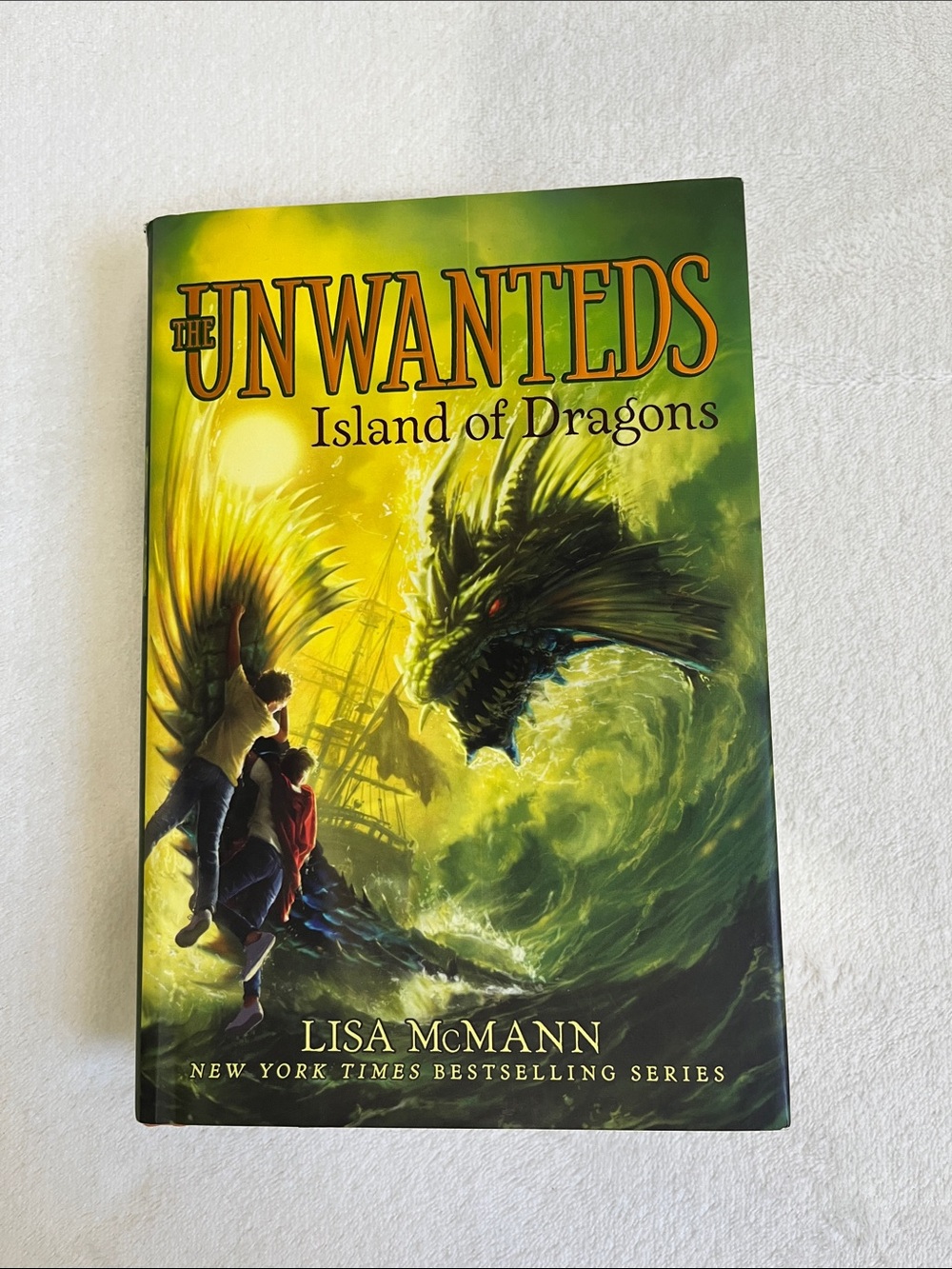 The Unwanteds "Island of Dragons" By Lisa McMann